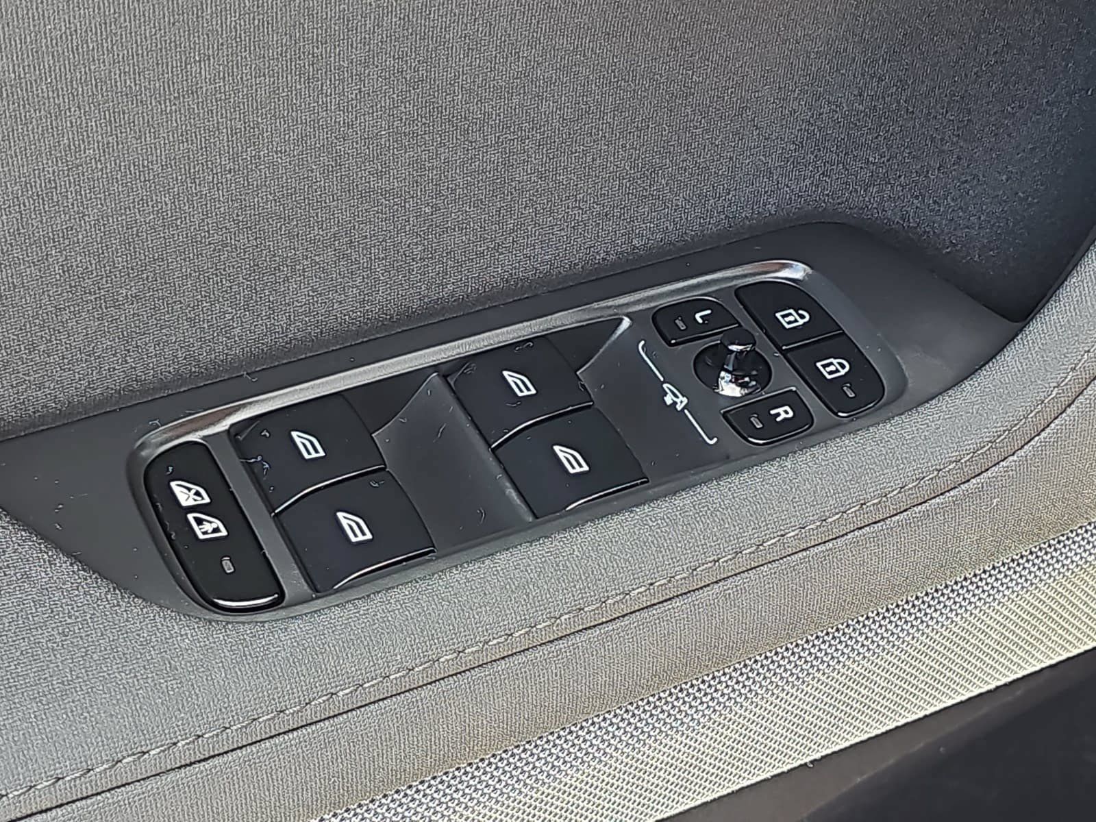 Used 2024 Polestar Polestar 2 AWD/4WD image 27