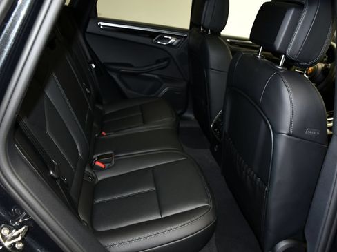 New 2026 Porsche Macan AWD/4WD image 29