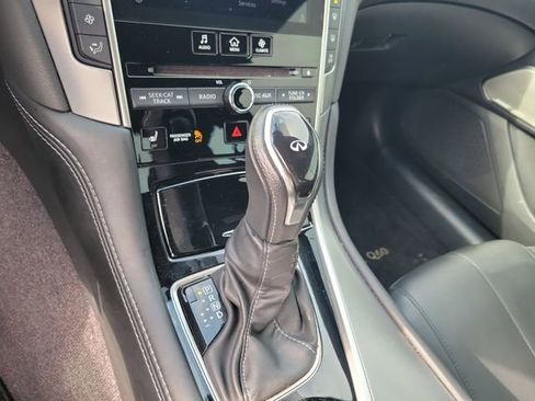 Used 2018 INFINITI Q60 3.0t Luxe w/ Sensory Package 3.0T Luxe AWD/4WD image 23