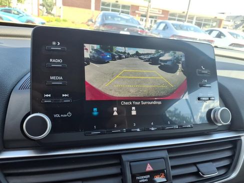 Used 2020 Honda Accord LX image 18