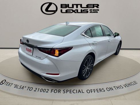 New 2025 Lexus ES 350 w/ Premium Package image 5