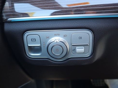 Certified 2022 Mercedes-Benz GLS 450 4MATIC image 23