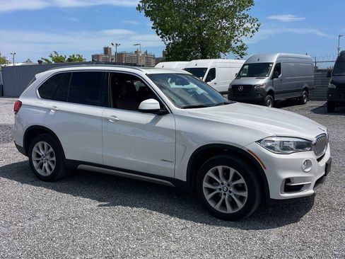 Used 2018 BMW X5 xDrive35i w/ Driving Assistance Package AWD/4WD image 2
