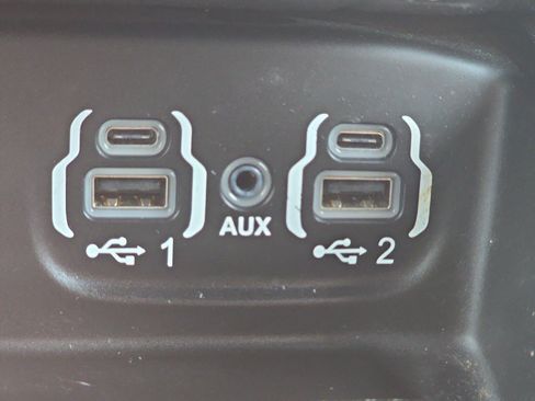 Used 2019 RAM 2500 Limited w/ Safety Group AWD/4WD image 17