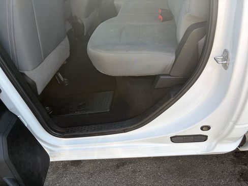 Used 2018 RAM 2500 SLT AWD/4WD image 37