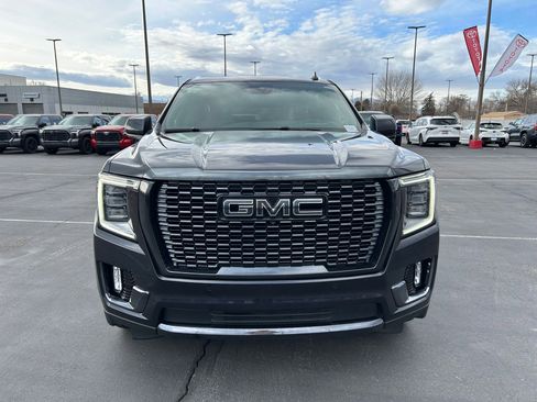 Used 2023 GMC Yukon XL Denali Ultimate image 8