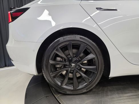 Used 2021 Tesla Model 3 Standard Range Plus image 40