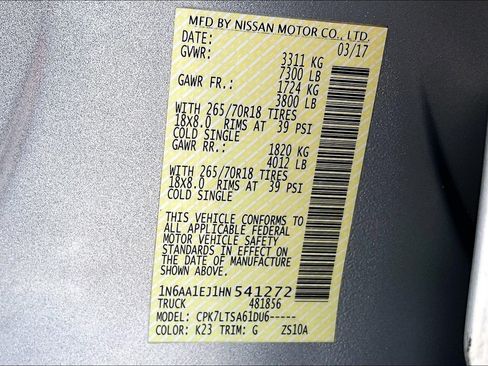 Used 2017 Nissan Titan SV AWD/4WD image 33