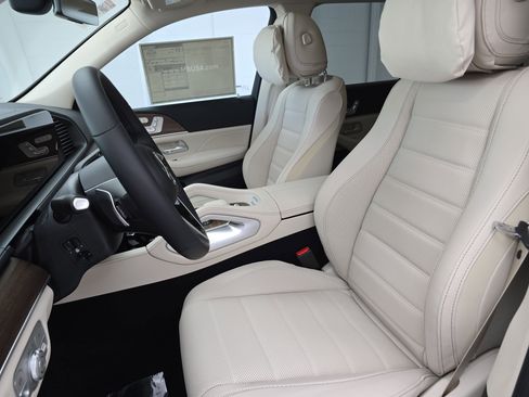 New 2026 Mercedes-Benz GLS 450 4MATIC image 16