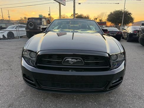 Used 2013 Ford Mustang Premium w/ Electronics Pkg image 2