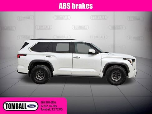 Used 2023 Toyota Sequoia Limited image 8