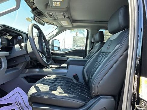 New 2026 Ford F250 XLT w/ XLT Premium Package AWD/4WD image 17