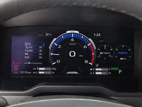 Used 2025 Toyota Sequoia SR5 AWD/4WD image 26
