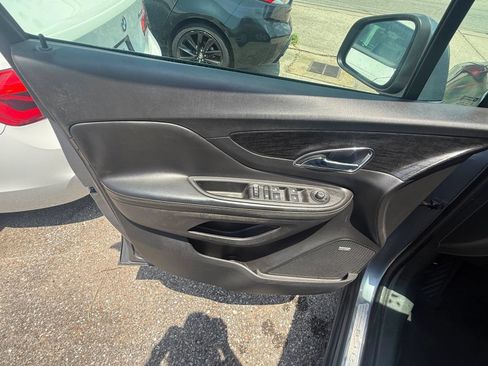 Used 2015 Buick Encore Convenience FWD image 11