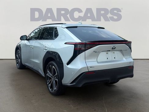 Used 2024 Toyota bZ4X AWD w/ Weather Package image 5