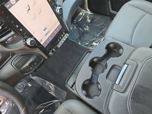 New 2026 RAM 2500 Tradesman image 24