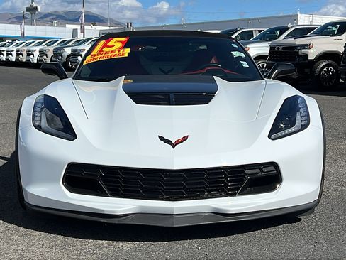 Used 2015 Chevrolet Corvette Z06 w/ 3LZ Preferred Equipment Group RWD image 2