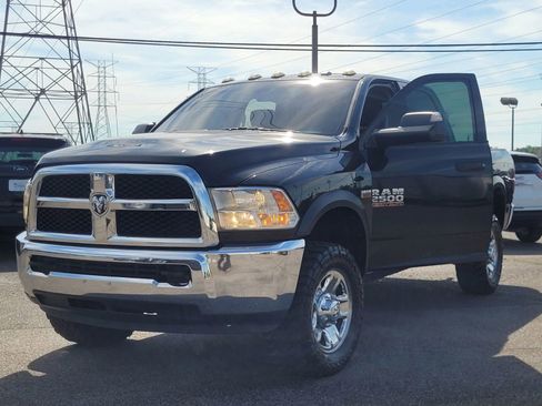 Used 2017 RAM 2500 Tradesman w/ Chrome Appearance Group AWD/4WD image 11