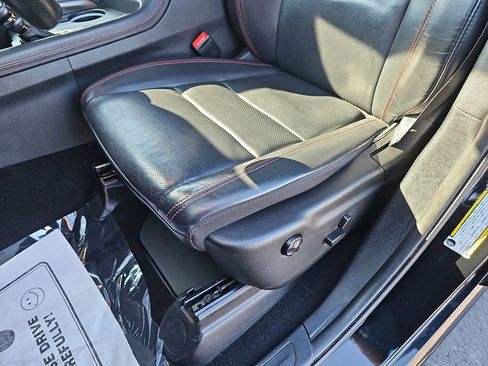 Used 2024 Dodge Durango GT image 34