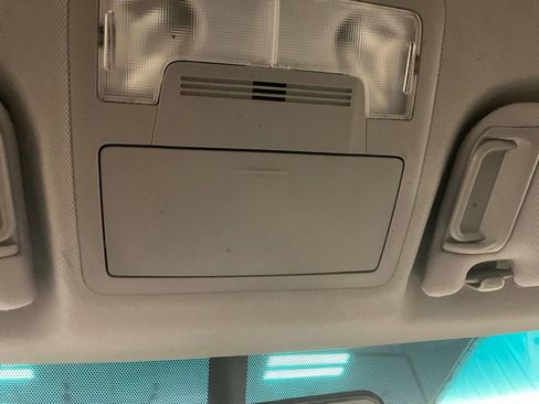 Used 2014 Toyota Camry SE FWD image 25