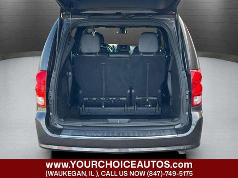 Used 2019 Dodge Grand Caravan GT image 17