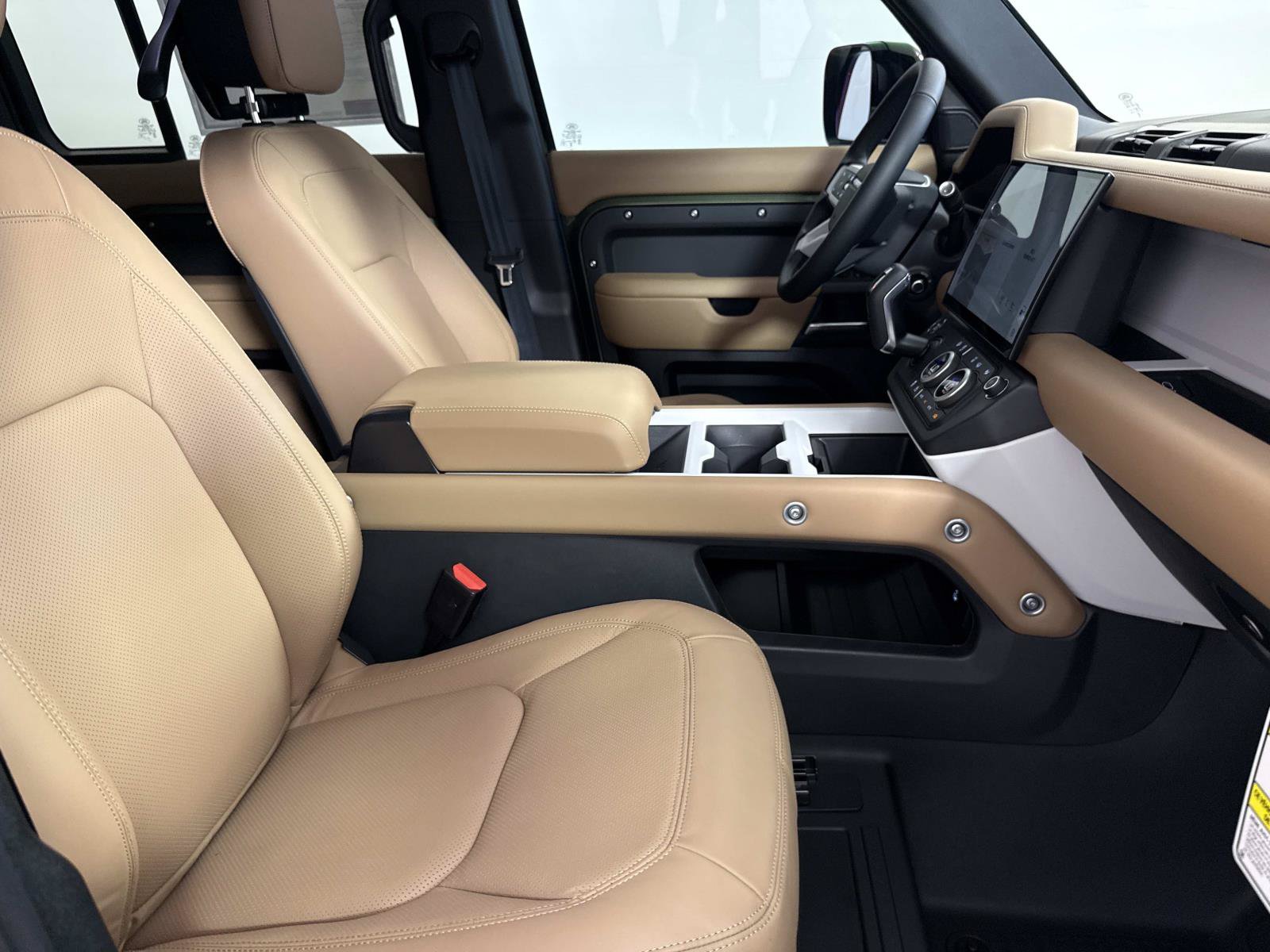 New 2026 Land Rover Defender 130 S AWD/4WD image 10