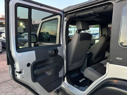 Used 2007 Jeep Wrangler Unlimited X RWD image 18