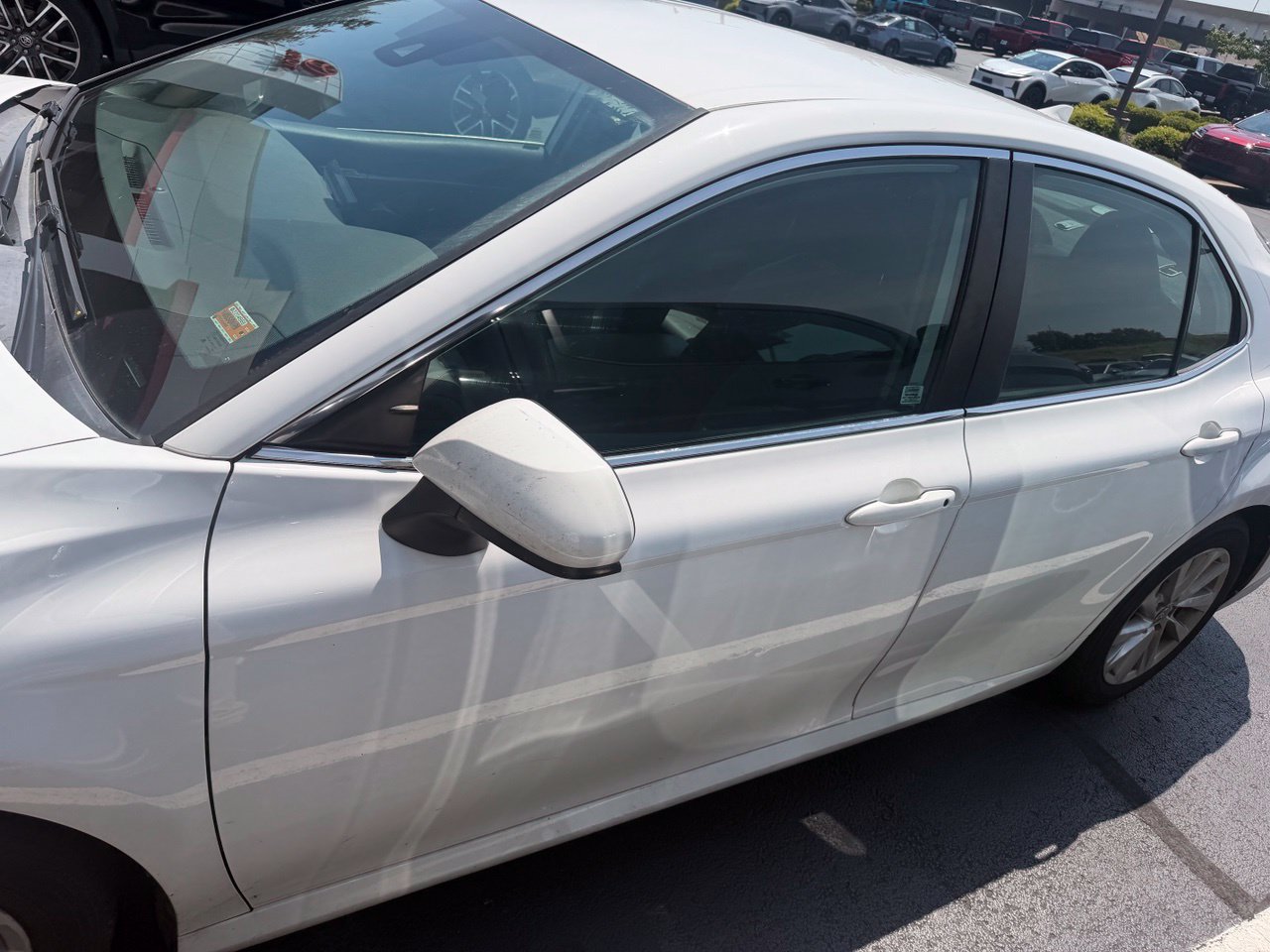 Used 2021 Toyota Camry LE FWD image 5