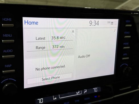 Used 2024 Toyota Sienna LE FWD image 18