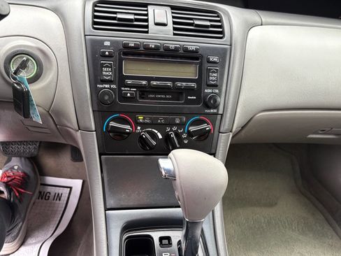 Used 2003 Toyota Avalon XL image 13