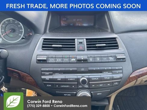 Used 2011 Honda Accord EX-L image 16
