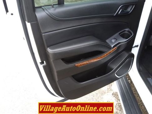 Used 2016 Chevrolet Suburban LTZ image 30