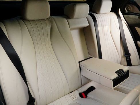 Used 2020 Mercedes-Benz E 350 Sedan w/ Premium Package image 33