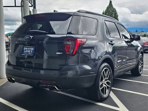 Used 2017 Ford Explorer Sport AWD/4WD image 5