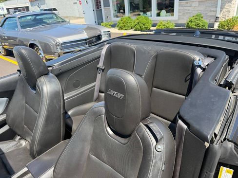 Used 2014 Chevrolet Camaro SS w/ RS Package RWD image 11