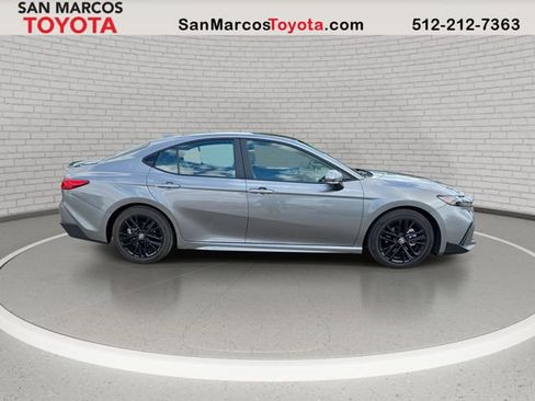 Used 2026 Toyota Camry SE w/ Convenience Package FWD image 5