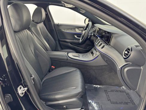 Used 2021 Mercedes-Benz E 350 Sedan w/ Premium Package image 15