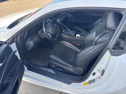 Used 2018 Lexus LC 500 Coupe w/ Sport Package image 10