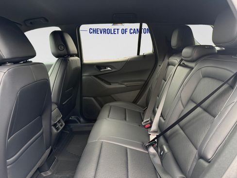 New 2027 Chevrolet Equinox LT w/ Convenience Package II FWD image 19