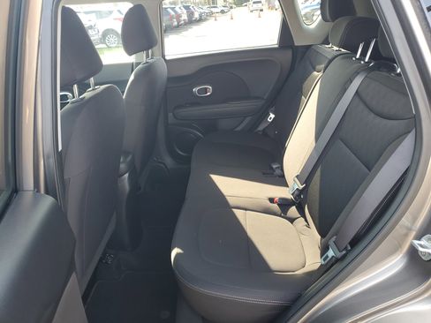 Used 2019 Kia Soul image 15