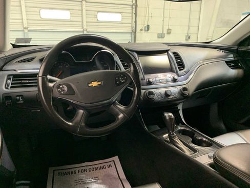 Used 2017 Chevrolet Impala LT image 4