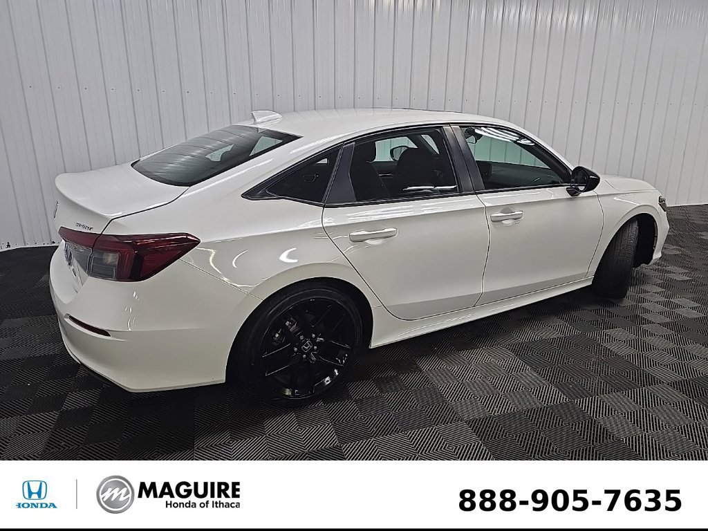 Used 2025 Honda Civic Sport image 3