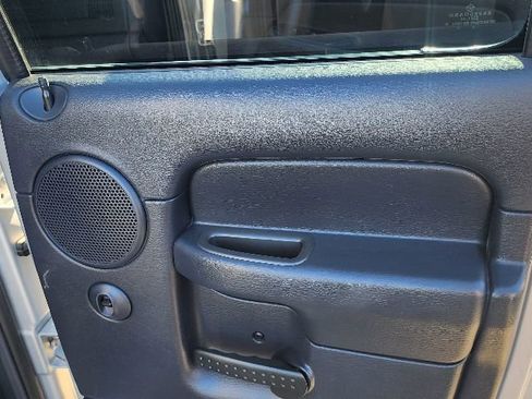 Used 2003 Dodge Ram 2500 Truck SLT image 8