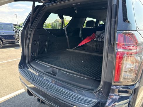 Used 2021 Chevrolet Suburban Z71 w/ Rear Media and Nav Package AWD/4WD image 15