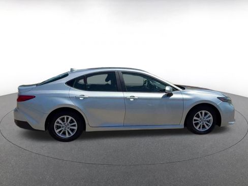Used 2025 Toyota Camry LE FWD image 11