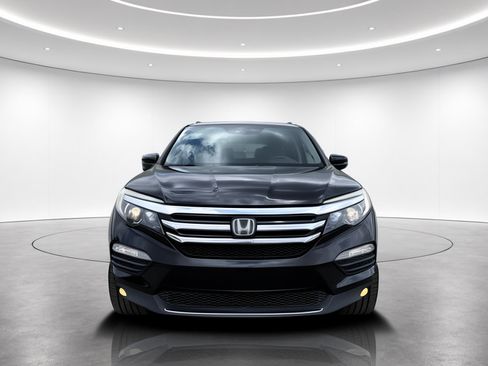 Used 2016 Honda Pilot Touring image 3