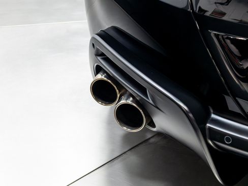 Used 2022 Ferrari Roma RWD image 65