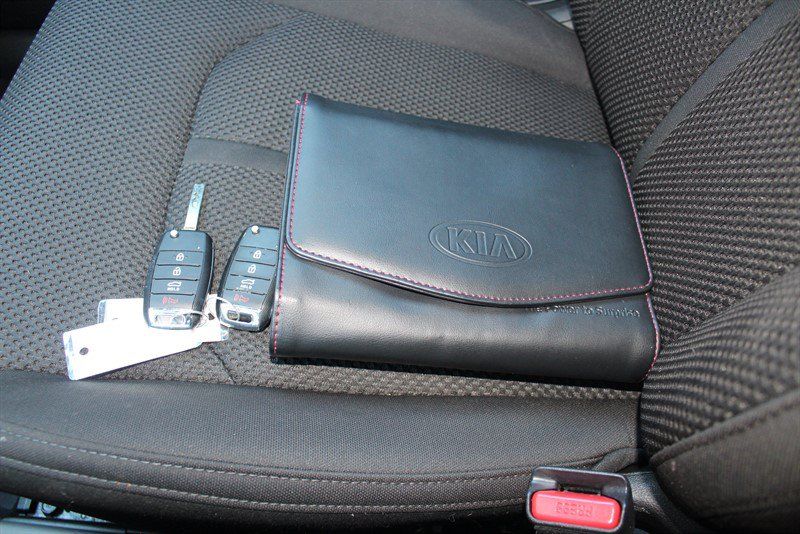 Used 2020 Kia Optima LX FWD image 13