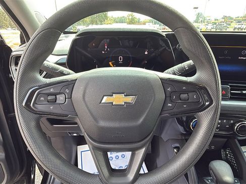 Used 2025 Chevrolet TrailBlazer LT image 21