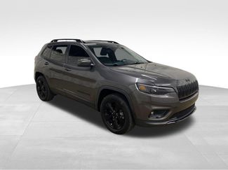 Used 2019 Jeep Cherokee Latitude Plus AWD/4WD video 2